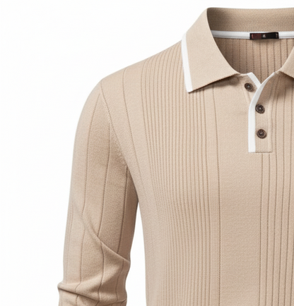 Traditioneller Strickpullover 